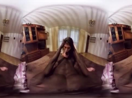 تجربة واقعية لاختراق فتاة مسلمة من قبل رجل أسود في عالم الواقع الافتراضي - Vrpornjack.com