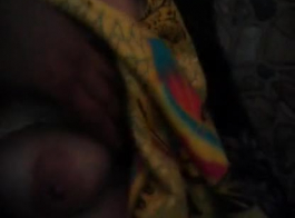 ليلة الجنس الوحشية مع عمة تتمتع بثدي كبير وجنس شرجي مثير - مقطع فيديو إباحي عربي محلي الصنع