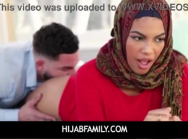 أختي العذراء المسلمة في الحجاب تمارس الجنس مع أخي - بصورة واقعية